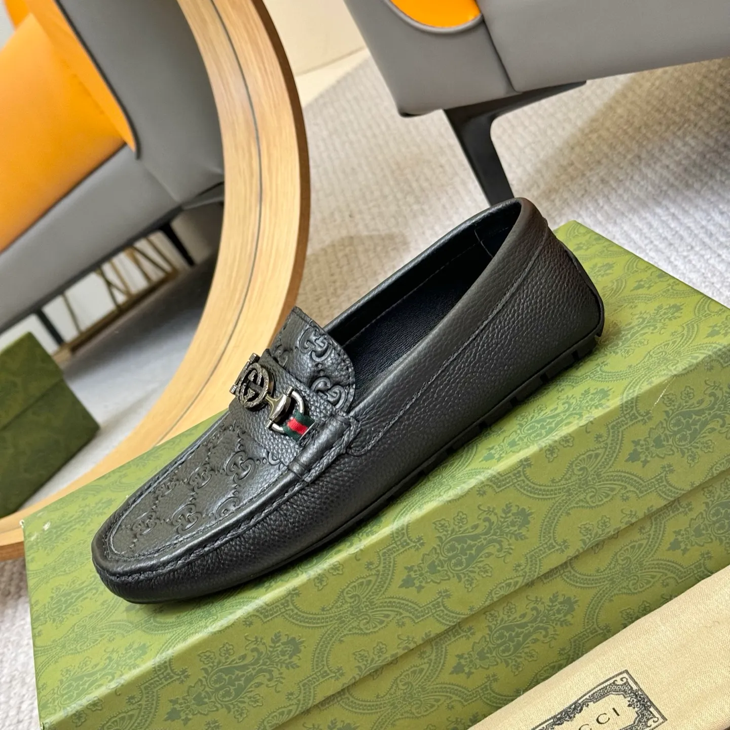 Men's shoes 💰420 (Yangli) Gucci* - the top version of Gucci classic beanie shoes! It is made of imported original cowhide and has a comfortable first layer of sheepskin lining! Original wear-resistant rubber outsole! High quality products! Size 38-46, with shoe dial, cloth bag, card